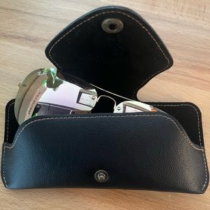 RAY-BAN AVIATORS GOLD